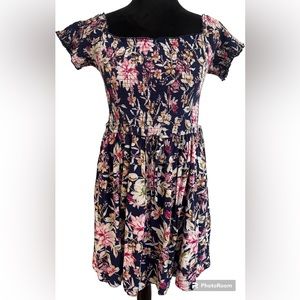 Xhilaration Smocked Floral Dress, Size Large